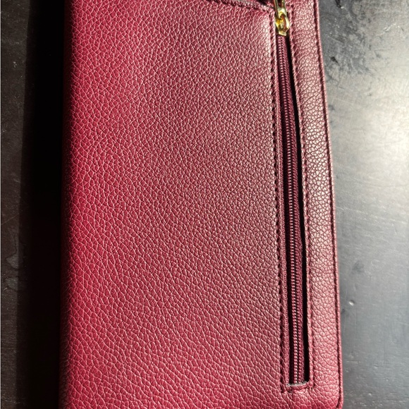 Super cute Lark & Ives continental snap wallet Bordeaux / maroon with gold trim. - Picture 3 of 4